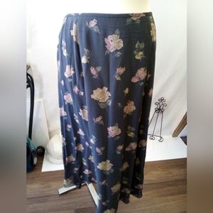 Dana Buchman Womens Black Carwash Skirt Floral Side Zip 100% Silk Lined Size 16
